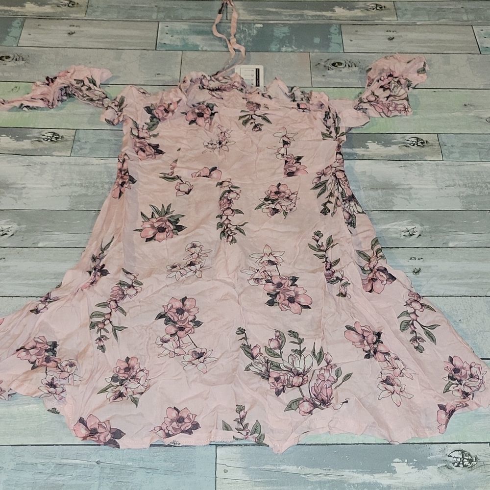 Mea eor Floral Print Dress sz Small New with tags